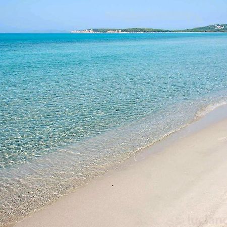 B&B Anna Piscinas Luaran gambar