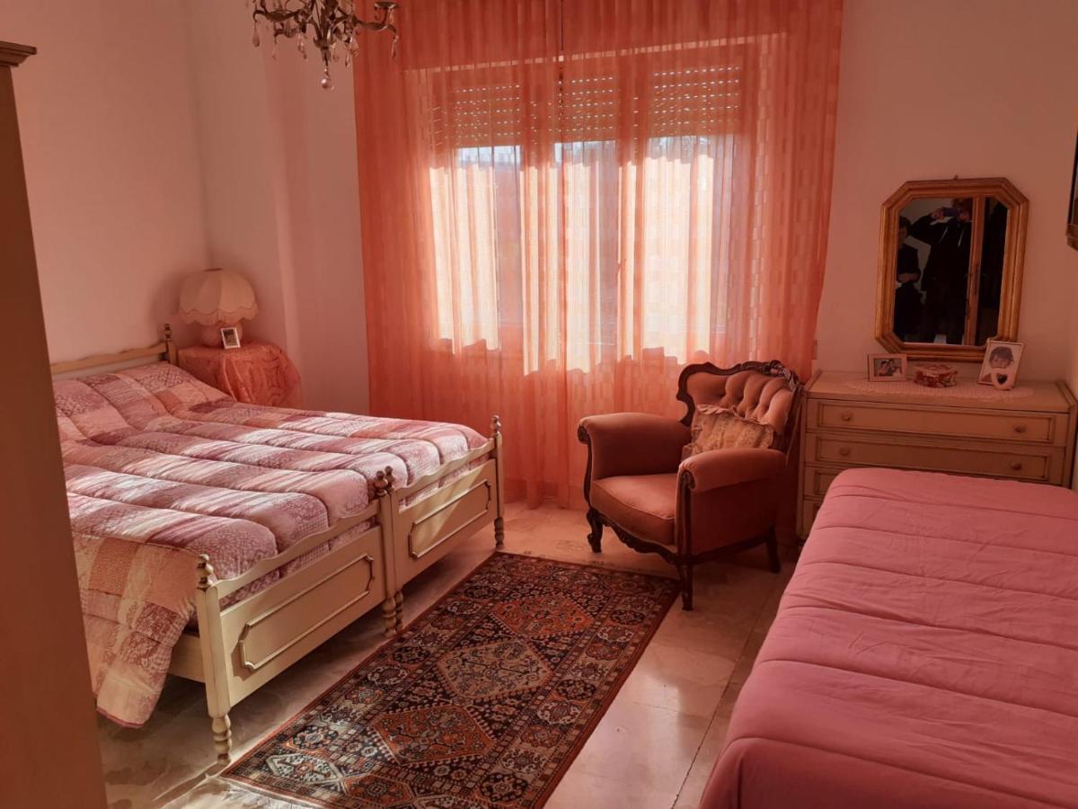 B&B Anna Piscinas Luaran gambar