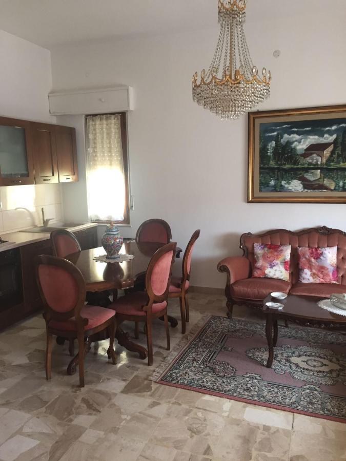 B&B Anna Piscinas Luaran gambar