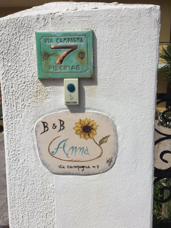 B&B Anna Piscinas Luaran gambar