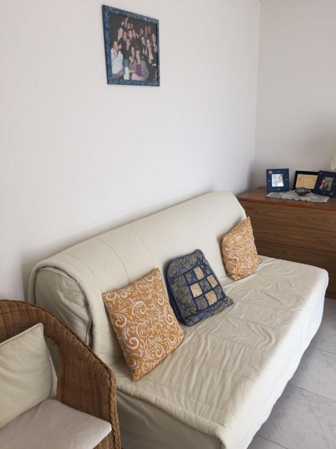 B&B Anna Piscinas Luaran gambar